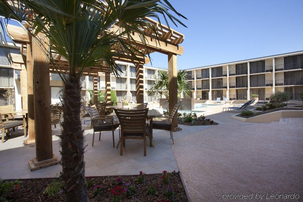 Holiday Inn Tyler - Conference Center By Ihg Exterior foto